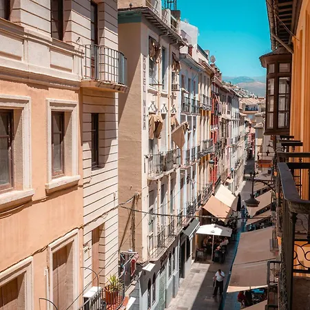 Apartamento turístico en el centro histórico QH Ayuntamiento Granada-2